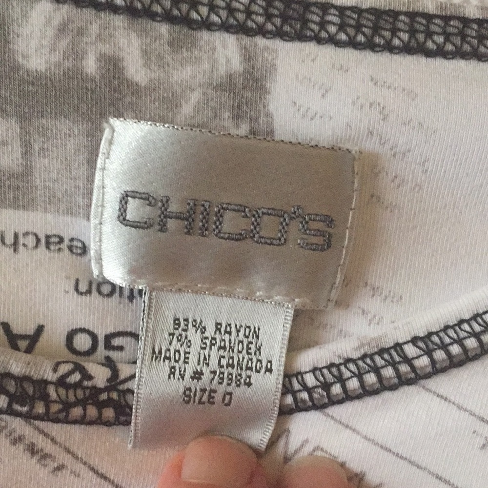 Chico’s Top✨ - Picture 4 of 5